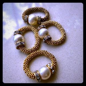 Stretch pearl ring with crystal rondels, gold fill